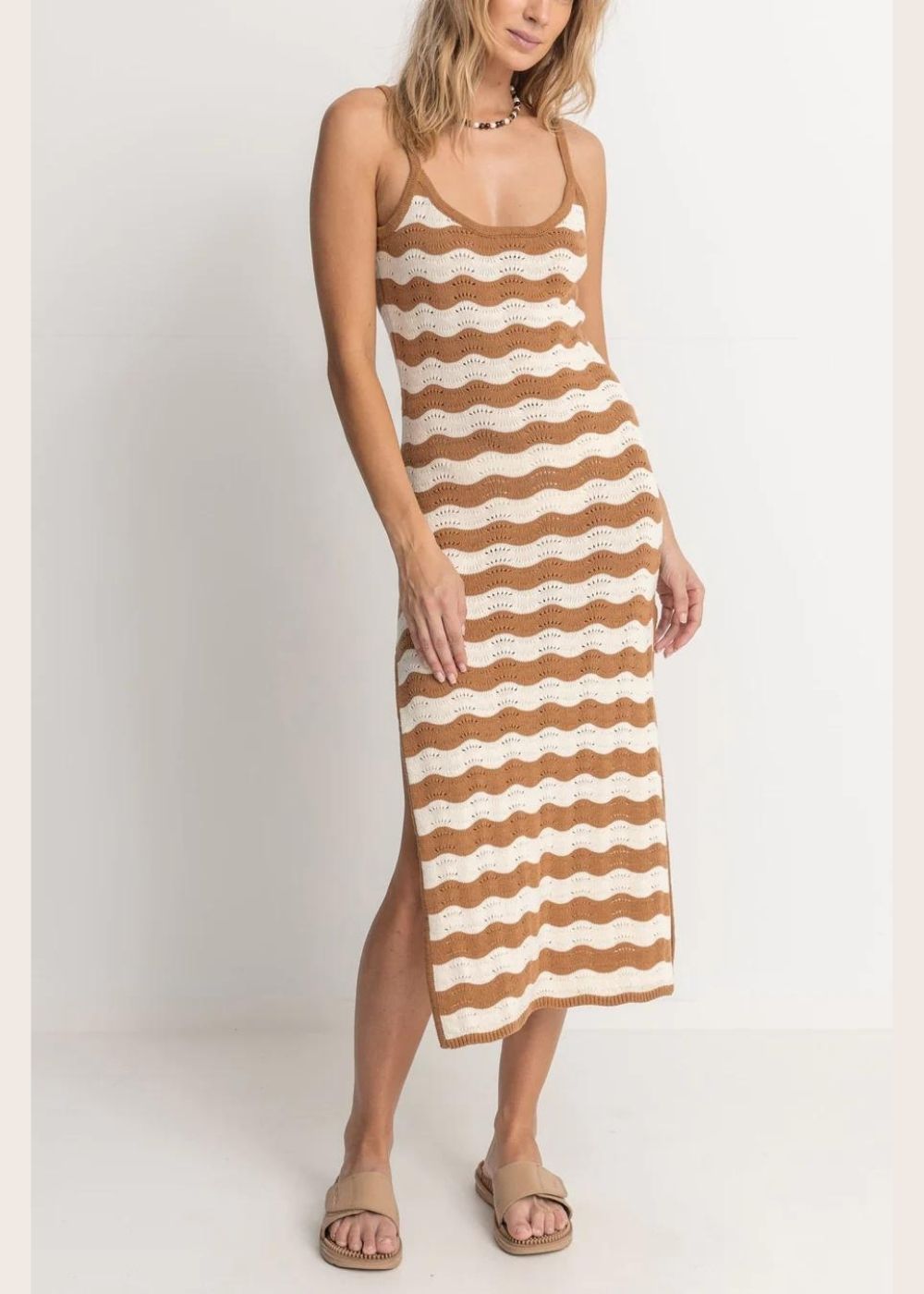 Sunny Knit Midi Dress - שמלת קרושה חום/לבן מידי