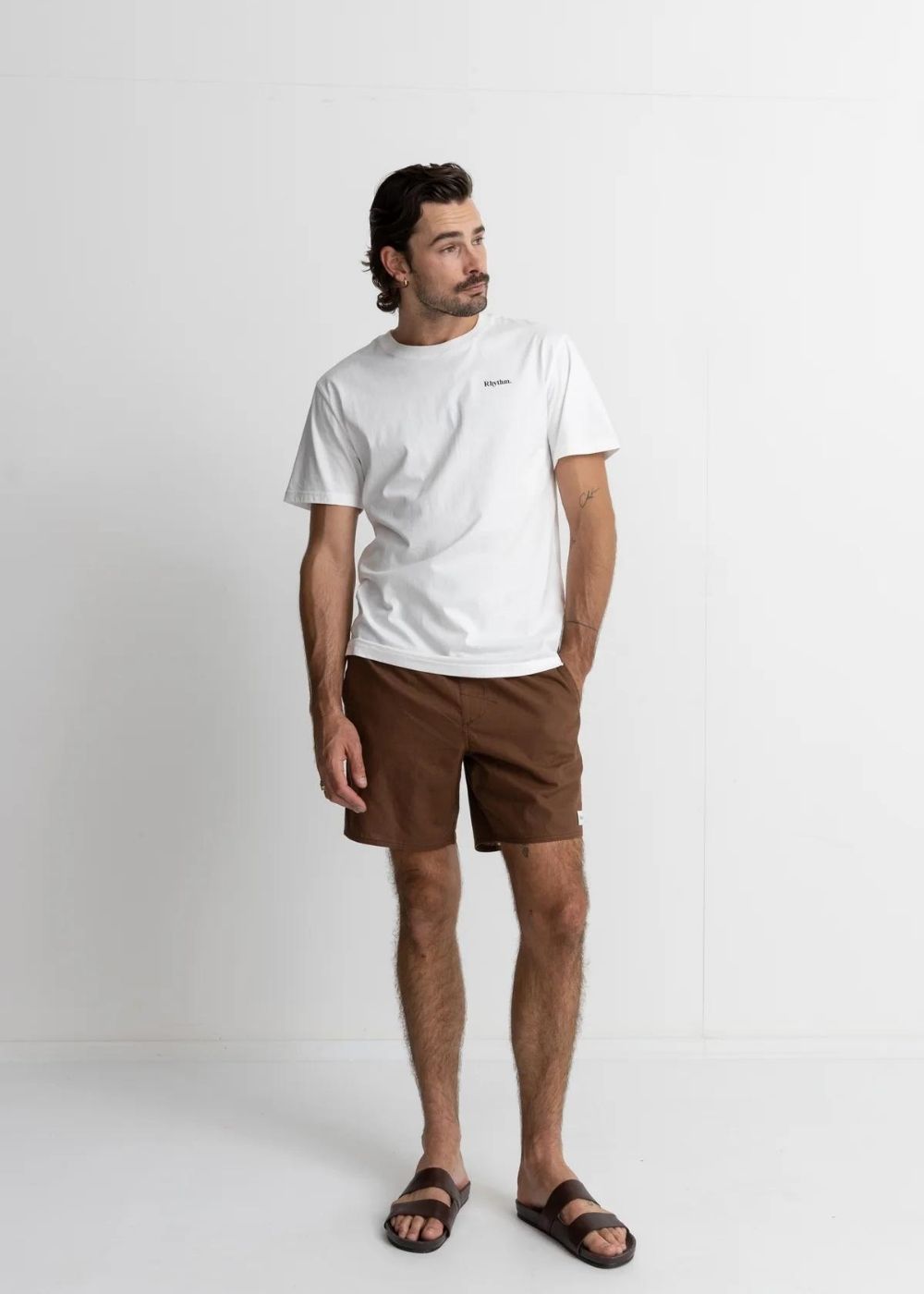 חולצת טישרט קצרה - Classic Brand צבע_vintage_white