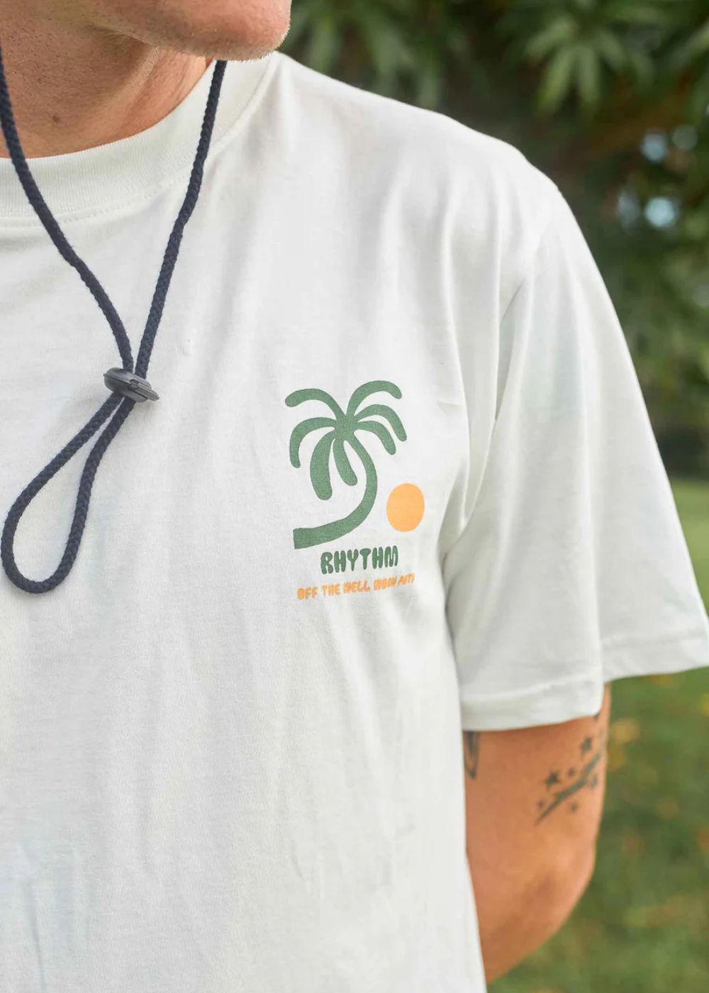 Trees T-Shirt - טישרט לבנה 100% כותנה אורגנית