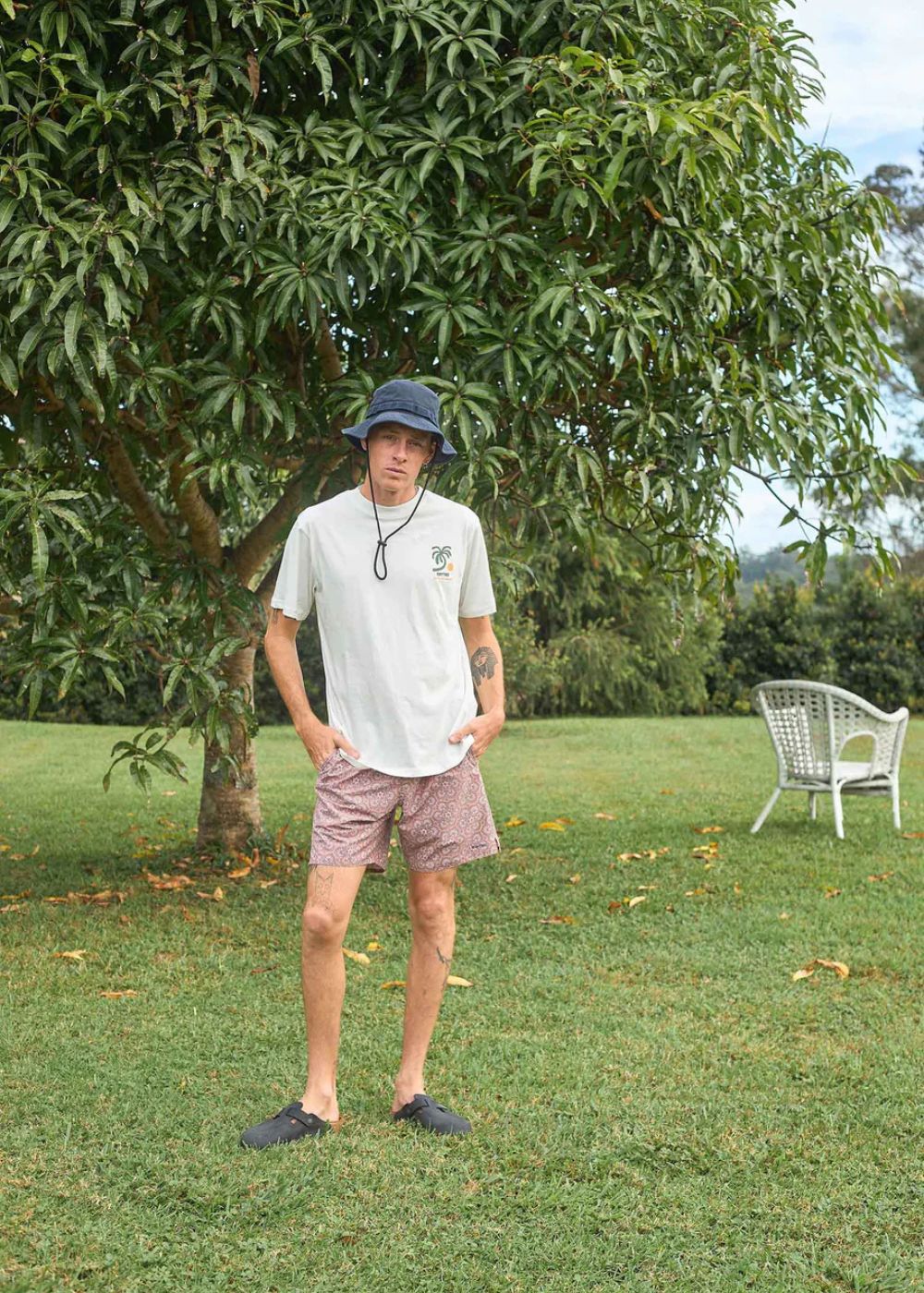 Trees T-Shirt - טישרט לבנה 100% כותנה אורגנית