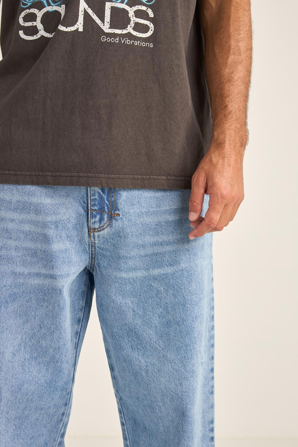 Subtle Distress Jean F25