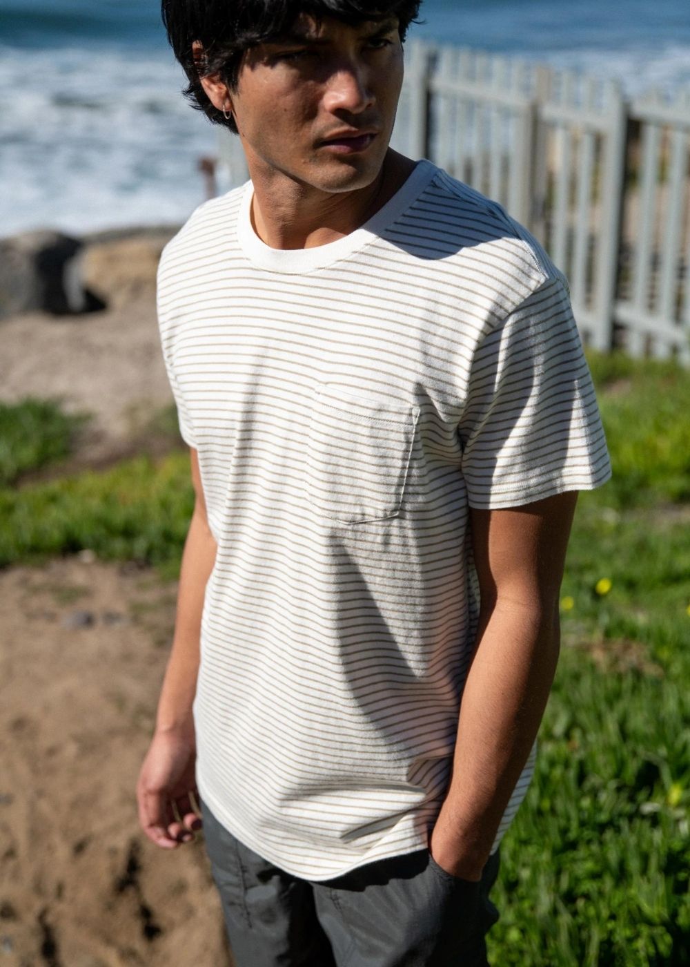Finley Pocket Tee - טישרט קצרה עם כיס