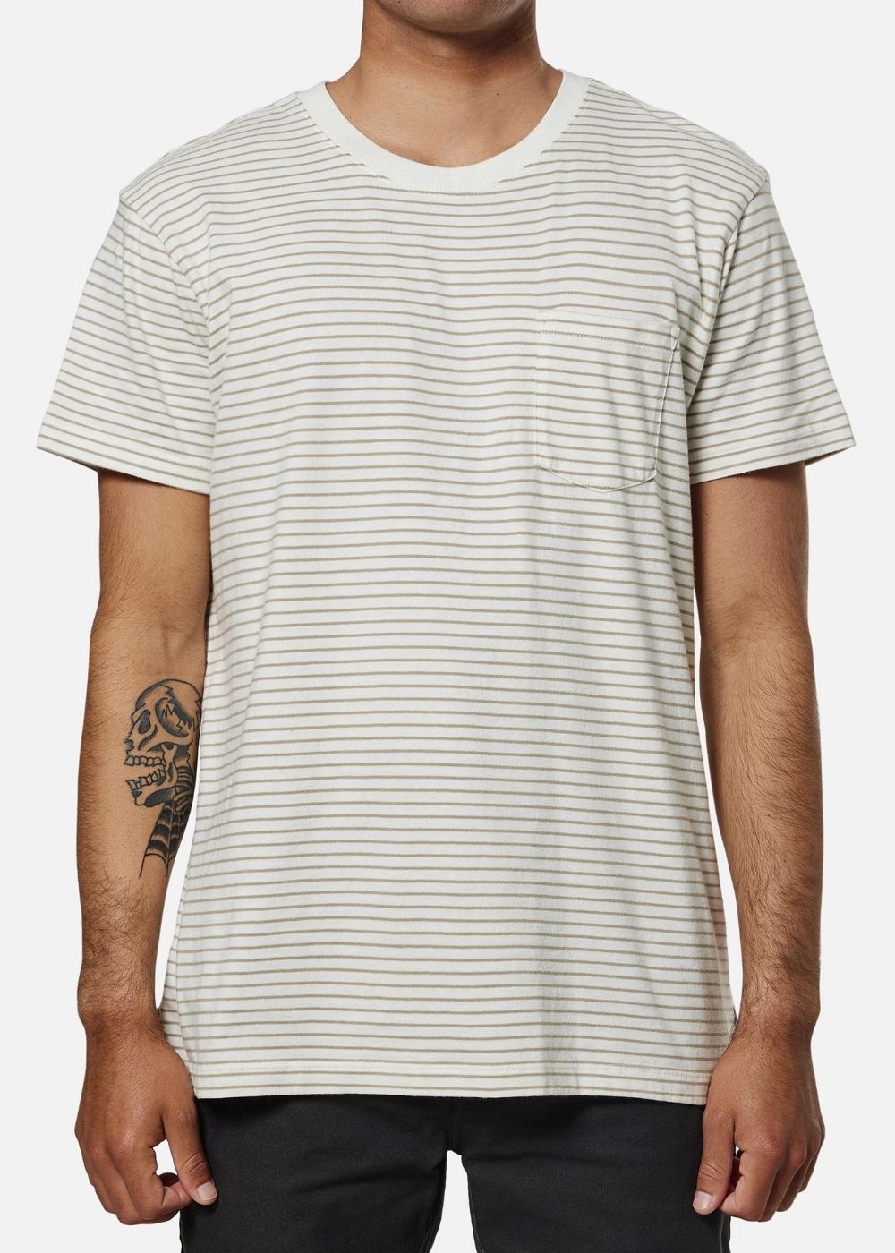 Finley Pocket Tee - טישרט קצרה עם כיס