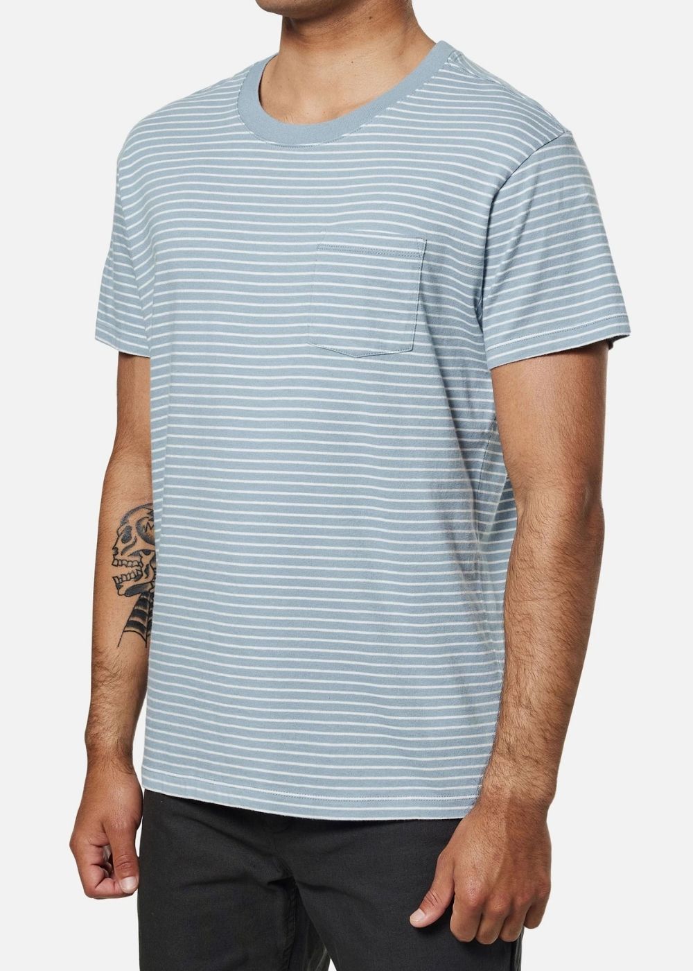 Finley Pocket Tee - טישרט קצרה עם כיס
