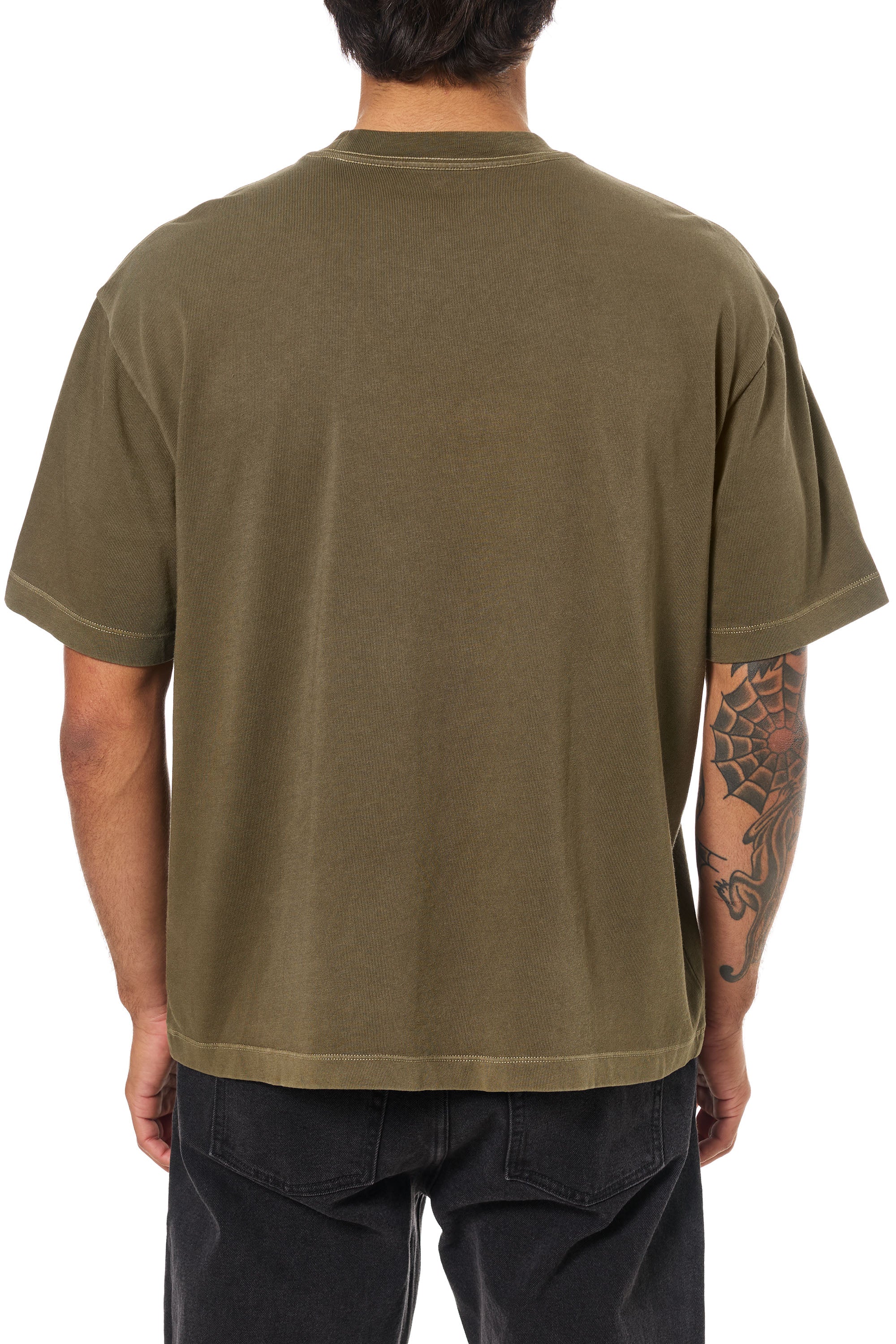 Box Fit Tee בייסיק טי שירט