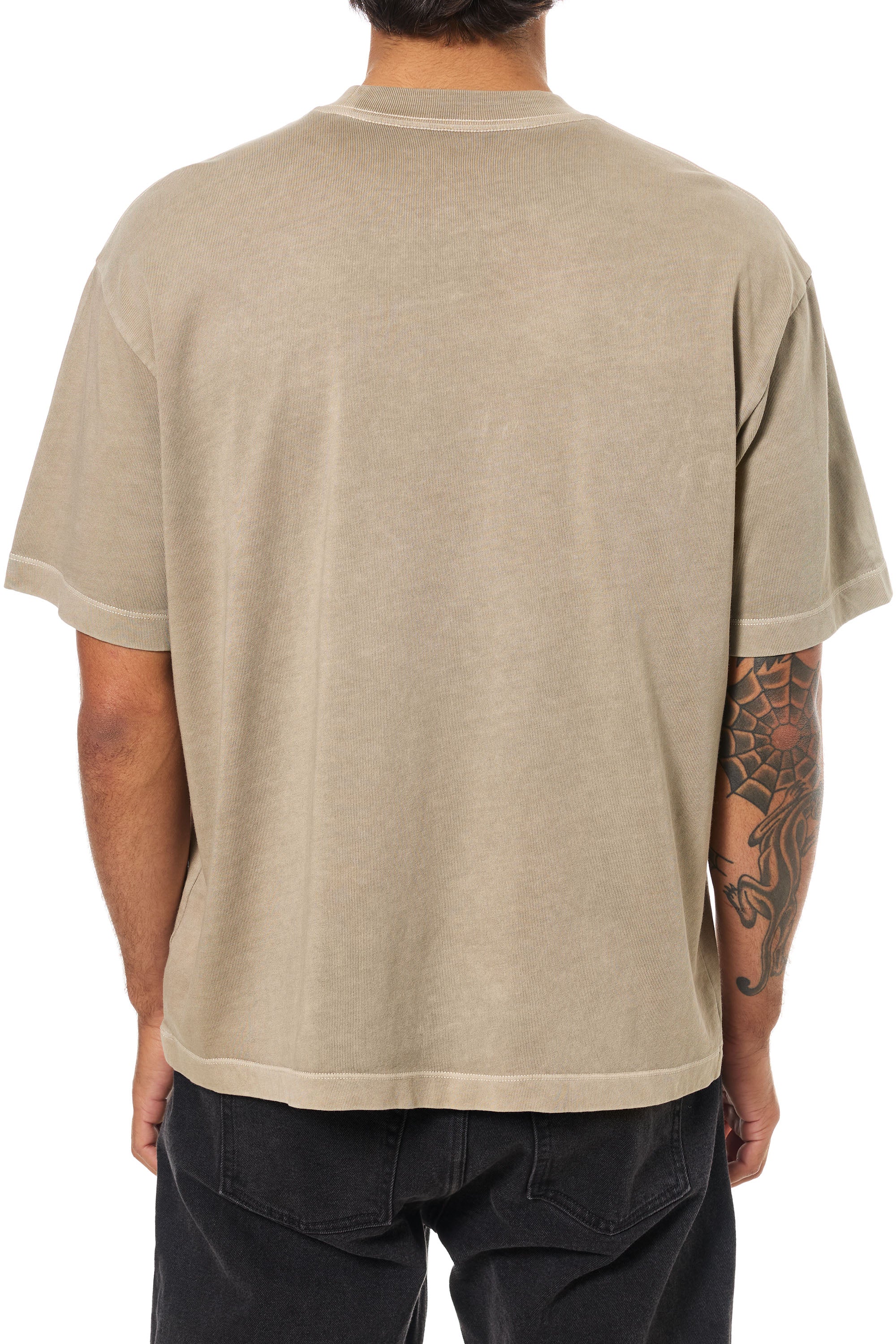 Box Fit Tee בייסיק טי שירט