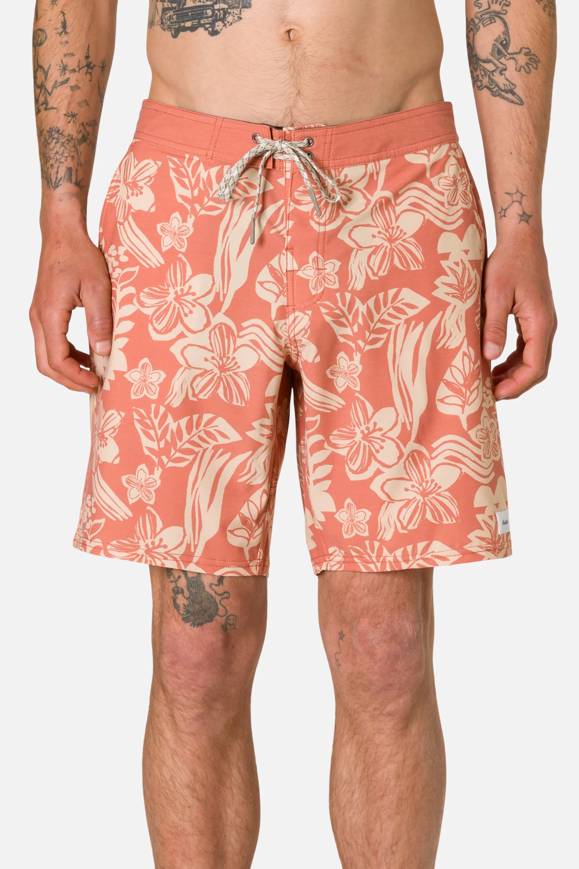 Carver Hybrid Trunk