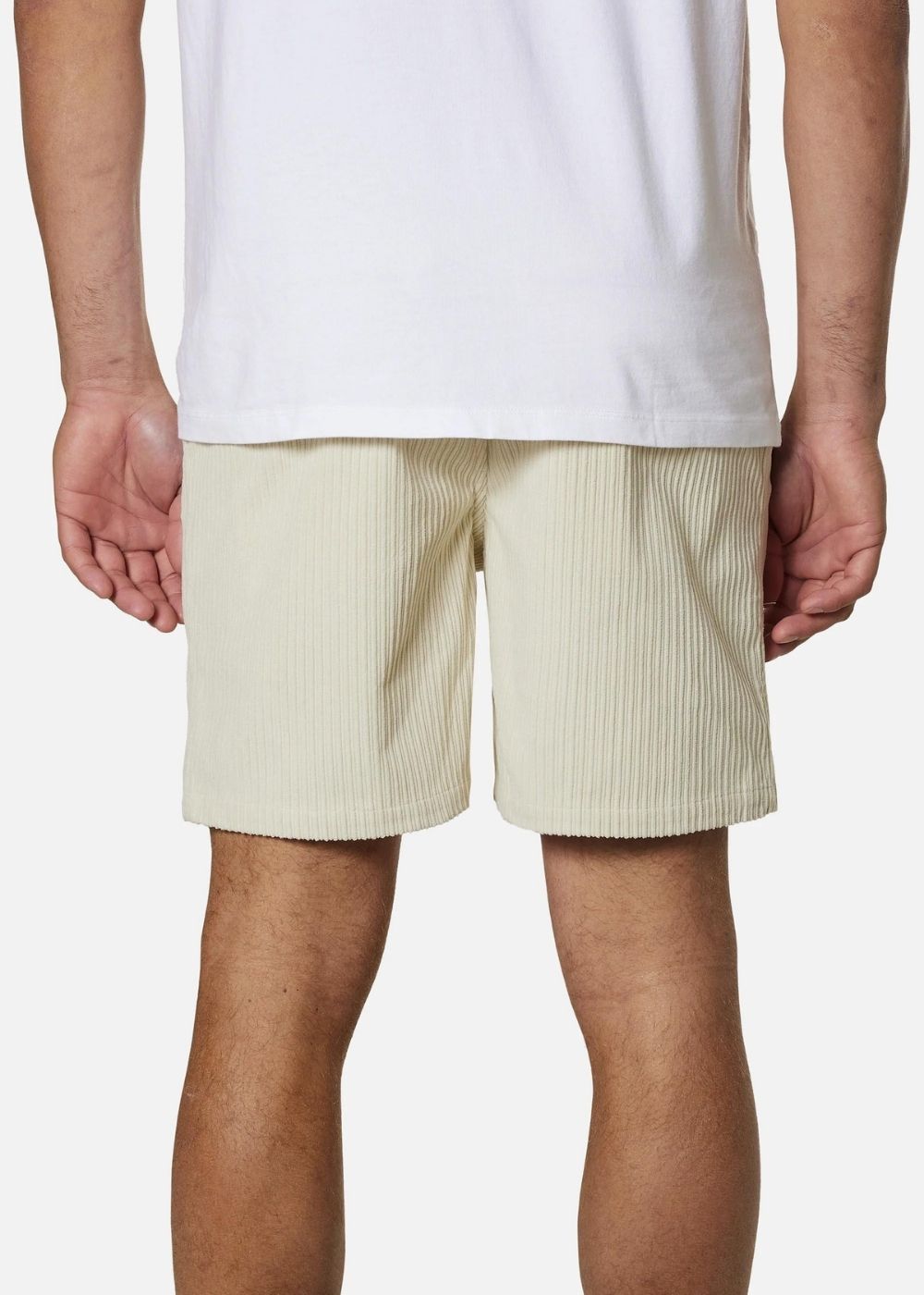 Kennith Short - מכנסי קורדורוי קצרים צבע_birch