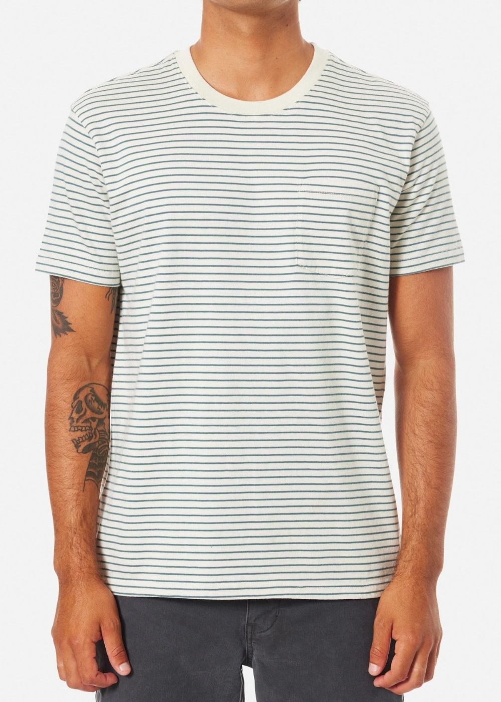 Finley Pocket Tee - טישרט קצרה עם כיס
