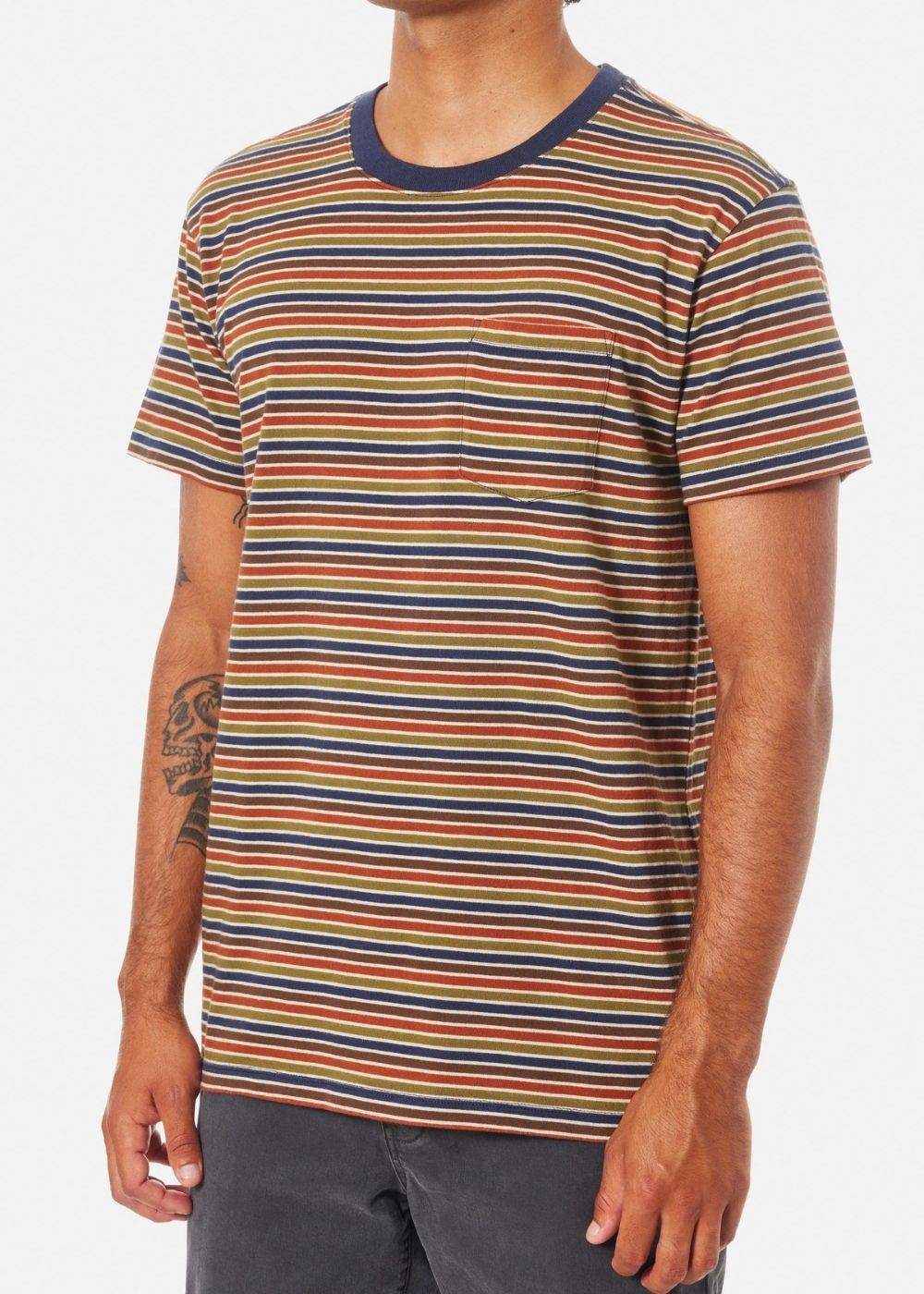 Finley Pocket Tee - טישרט קצרה עם כיס