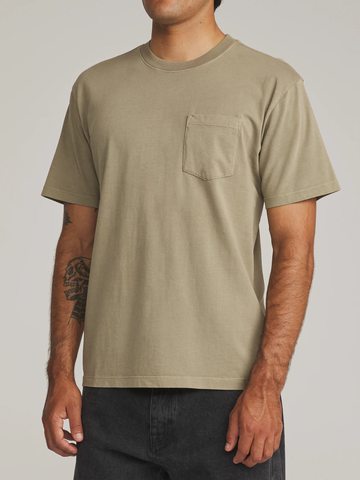 Base Tee F26