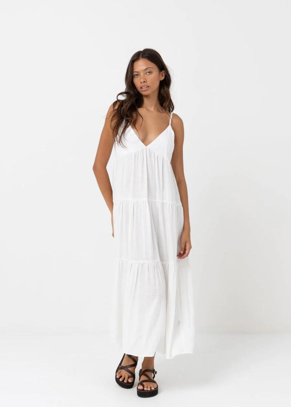 rhythm Classic Tiered Midi Dress - שימלת פשתן מידי צבע_white