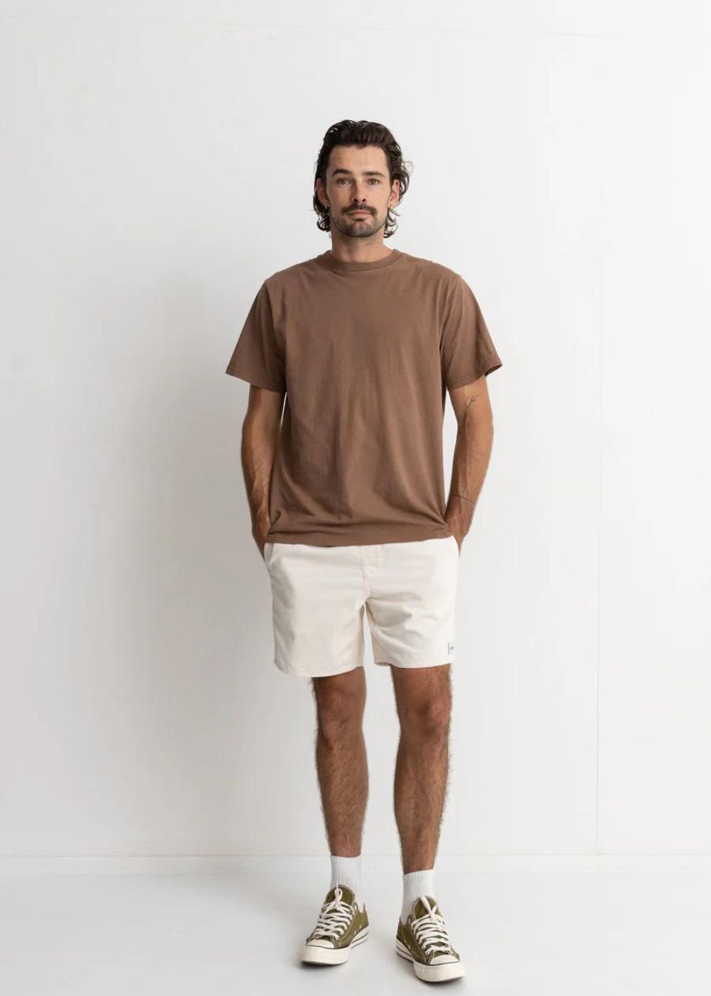 Classic Vintage Tee - חולצת טישרט וינטג׳ צבע_chocolate