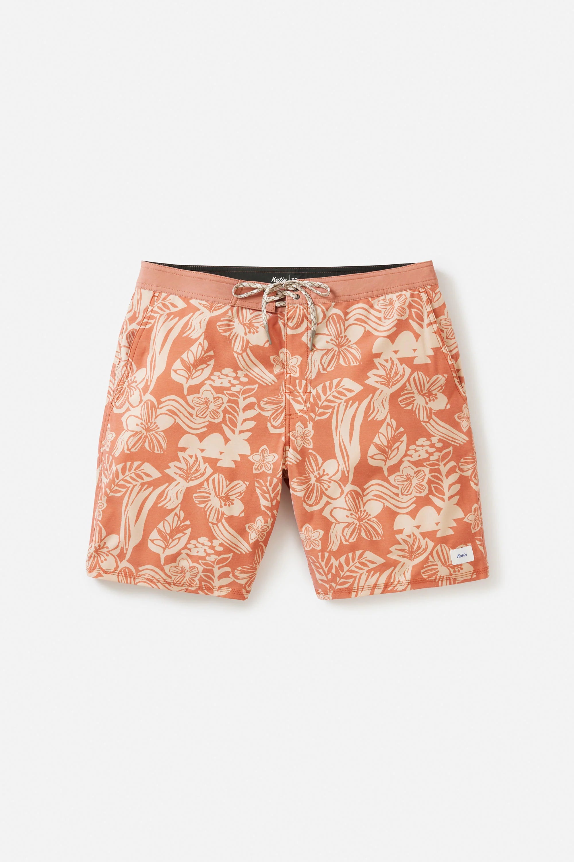 Carver Hybrid Trunk