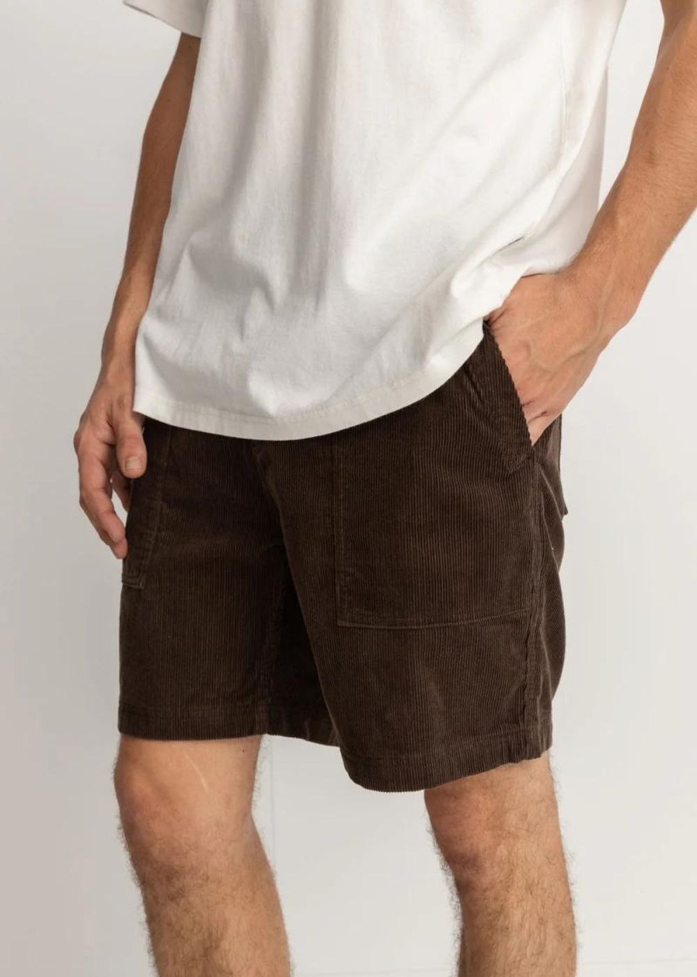Worn Path Cord Short - מכנסי קורדורוי קצרים צבע חום