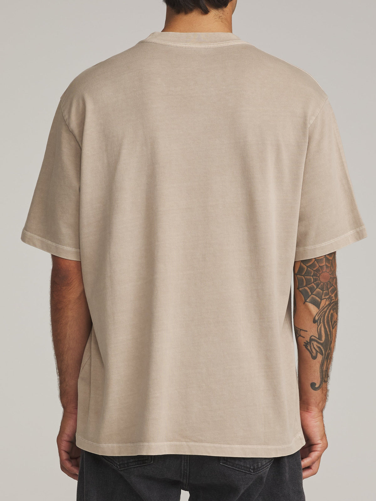 Box Fit Tee F26 – TAUPE VINTAGE WASH – 4