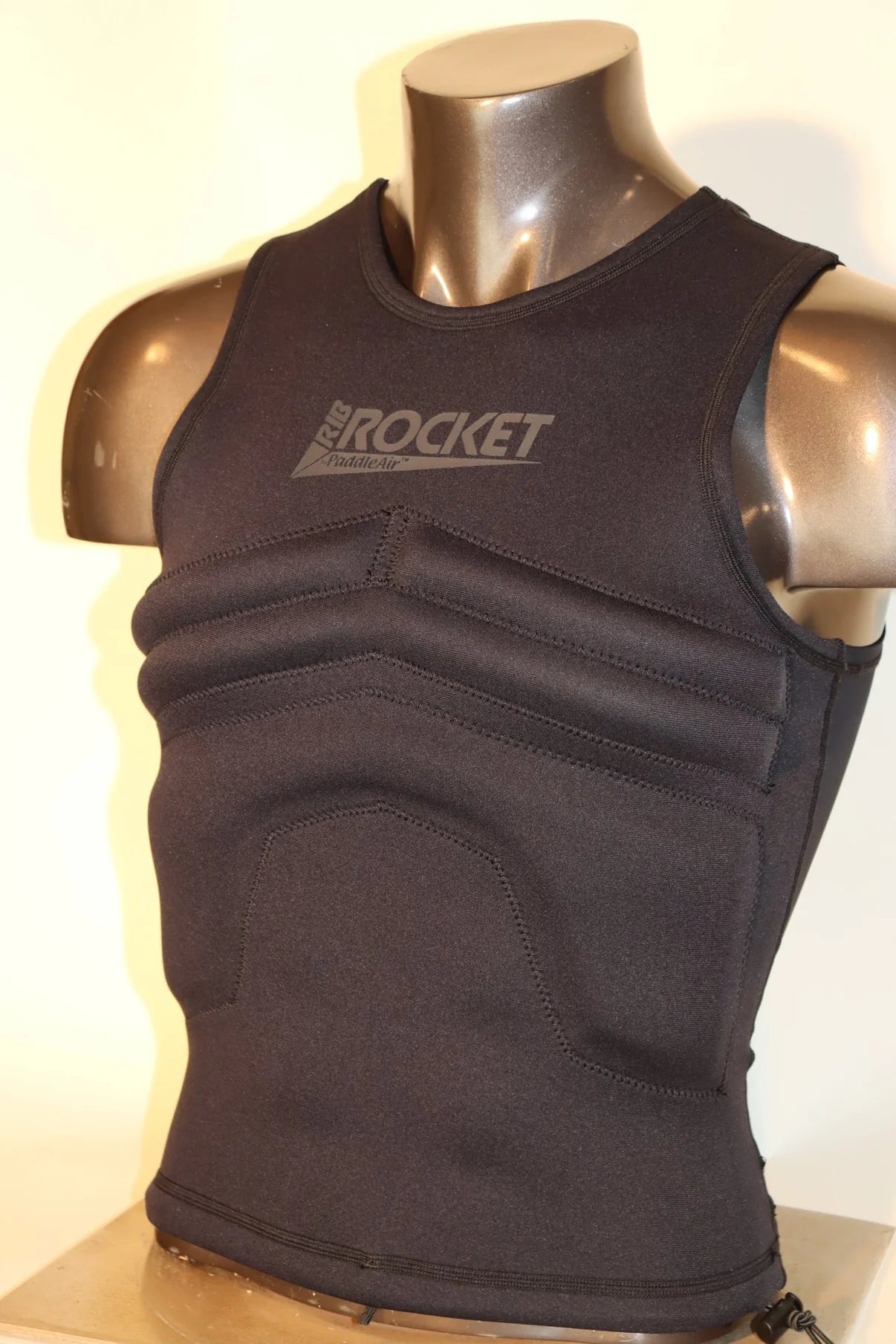 Ergo - Rib Rocket Vest - ווסט עם הגנה לצלעות